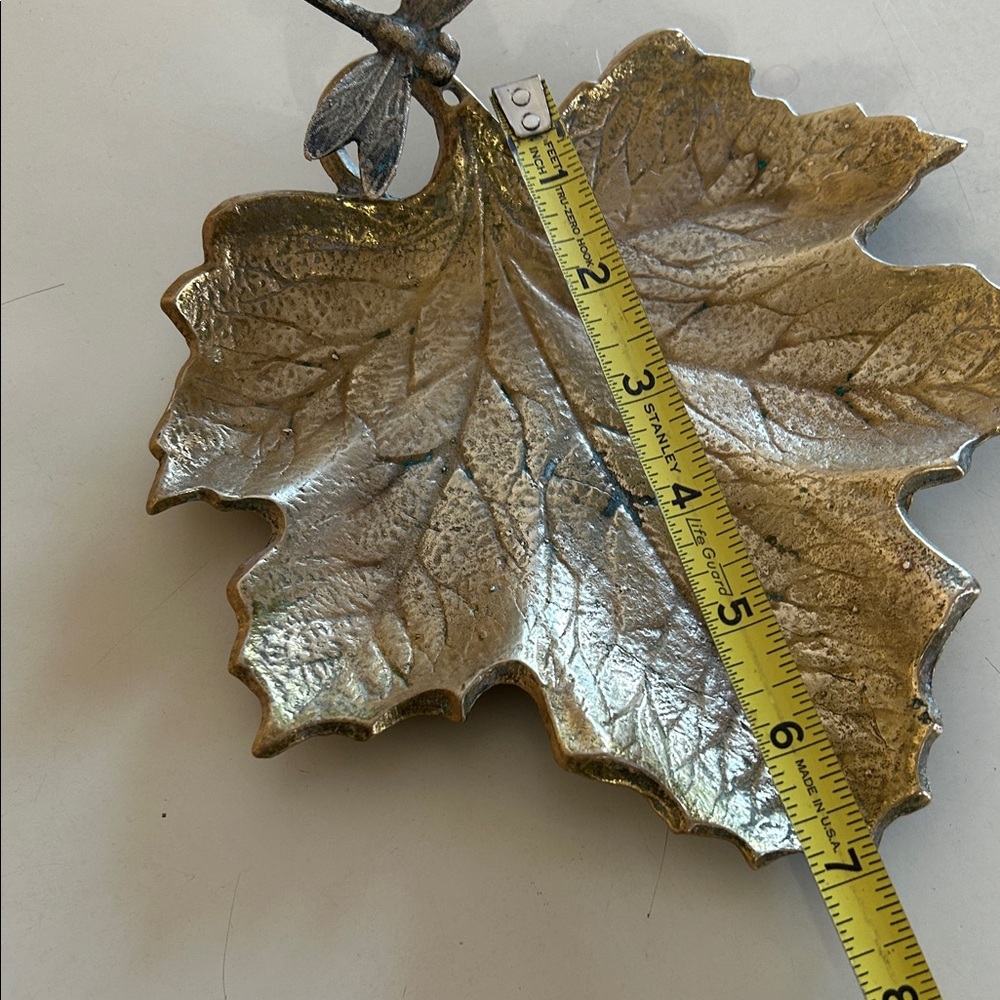 Vintage Brass Leaf-Shaped Decorative Tray with Dragonfly - Picture 6 of 6